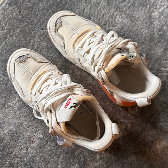 Woman’s Jordan MA2 - Picture 3 of 5